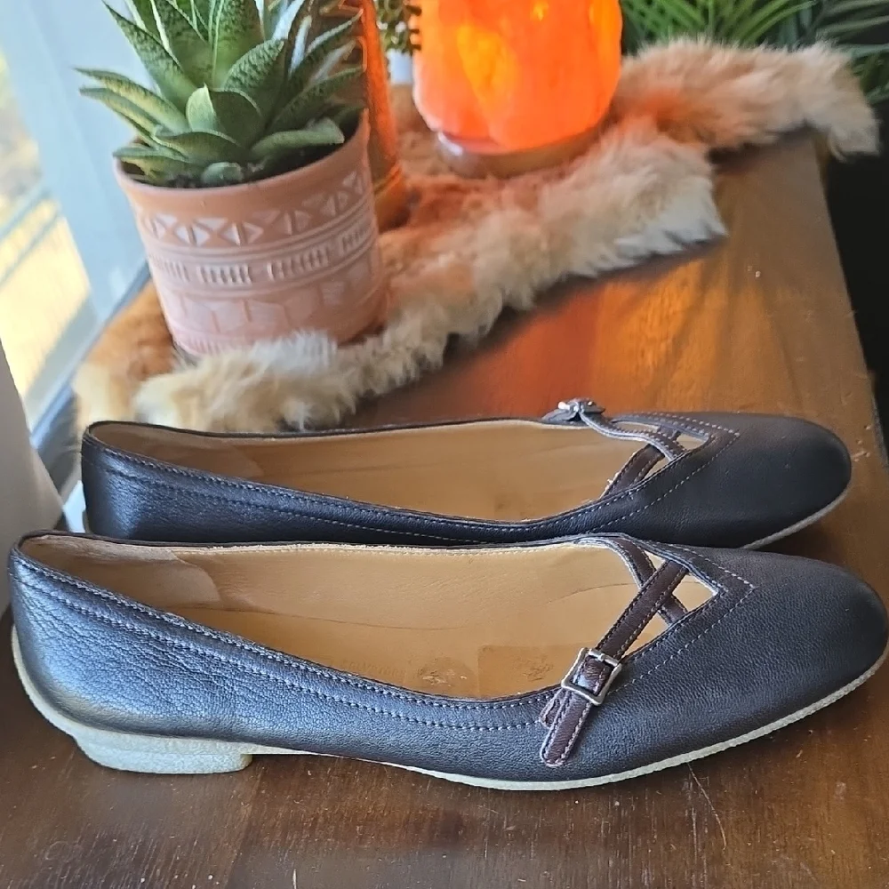 Salvatore Ferragamo Black Leather Mary Jane Ballet Flats Loafers 7.5